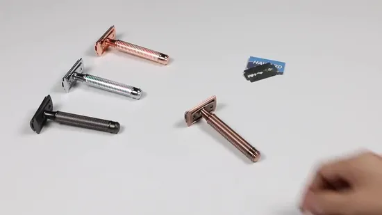 D644 Private Label Men&prime; S Double-Edged Straight Cut Safety Razor with Brass Handle