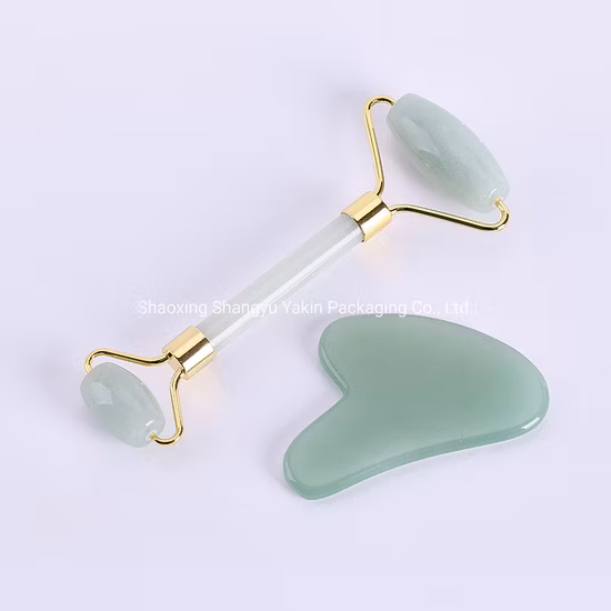 Strumenti di bellezza per massaggio con giada verde per viso e corpo